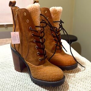 New coach Haven Leather Ankle Boots size 6
